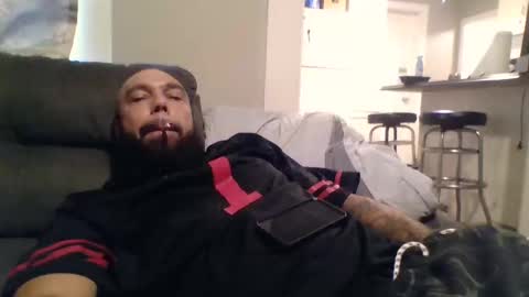 Snapshot of mr8plus chatting on October 3, 10:04 pm Mr8 online show from October 3, 10:04 pm