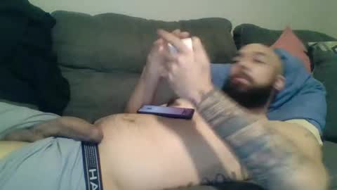 Snapshot of mr8plus chatting on January 23, 1:08 am Mr8 online show from January 23, 1:08 am