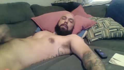 Snapshot of mr8plus chatting on March 11, 11:15 pm Mr8 online show from March 11, 11:15 pm