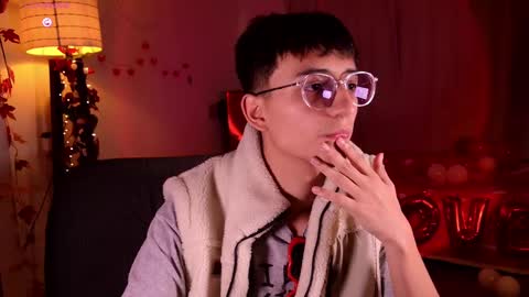 Snapshot of mr_evan1 chatting on February 10, 2:05 pm Mr Evans online show from February 10, 2:05 pm