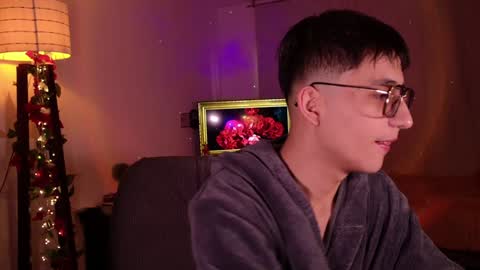 Snapshot of mr_evan1 chatting on January 10, 12:47 pm Mr Evans online show from January 10, 12:47 pm