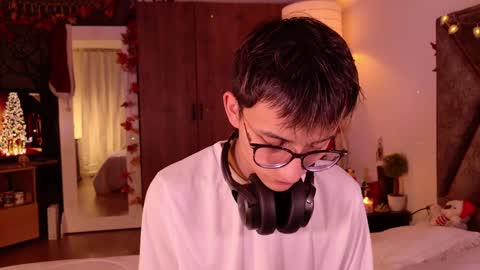 Snapshot of mr_evan1 chatting on December 2, 11:54 am Mr Evans online show from December 2, 11:54 am