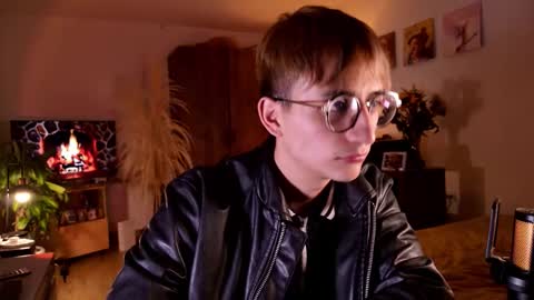 Snapshot of mr_evan1 chatting on September 25, 3:05 am Mr Evans online show from September 25, 3:05 am