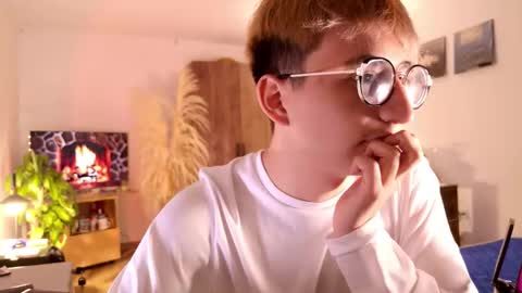 Snapshot of mr_evan1 chatting on October 28, 5:26 pm Mr Evans online show from October 28, 5:26 pm