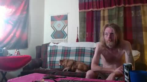 mr_happy12 online show from December 17, 1:39 am