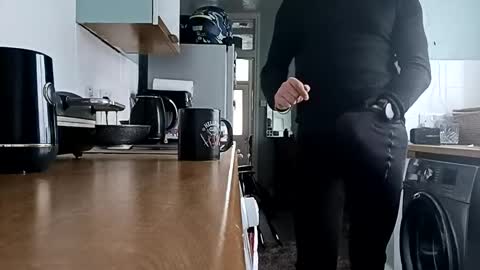 mr_i_ online show from January 21, 11:18 am