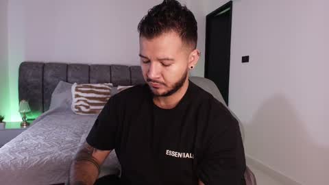 MIKEE online show from November 8, 3:10 am