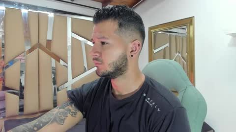 MIKEE online show from February 5, 3:02 am