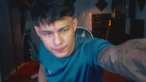 mr_mois online show from June 29, 3:13 am