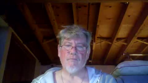 mrblade666 online show from April 15, 11:48 pm