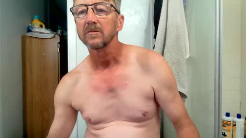 mrcumstain online show from October 7, 2:43 pm