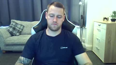 mrengland86566 online show from February 24, 9:21 am