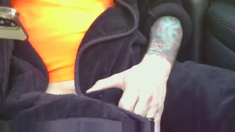 IwantU2WatchME online show from April 18, 2:07 pm