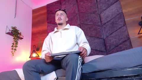 Mr Fox online show from February 2, 7:33 pm