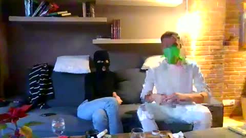 Mr Long online show from December 24, 4:51 pm