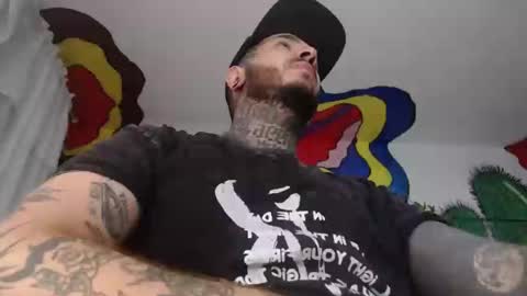 mrmanny__ online show from December 3, 1:21 pm