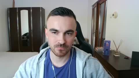 Victor online show from April 3, 1:52 pm