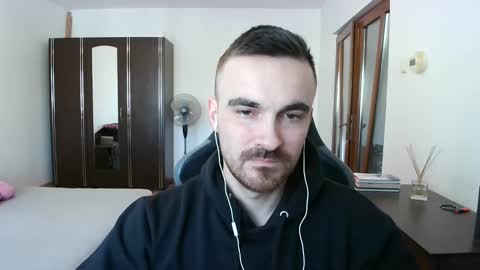 Victor online show from March 1, 1:22 pm