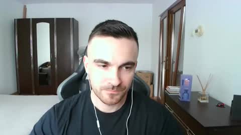 Victor online show from April 1, 1:02 pm