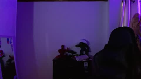 David Big online show from December 18, 7:21 pm