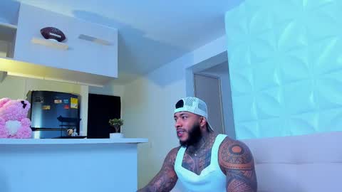 Nick online show from February 16, 8:33 pm