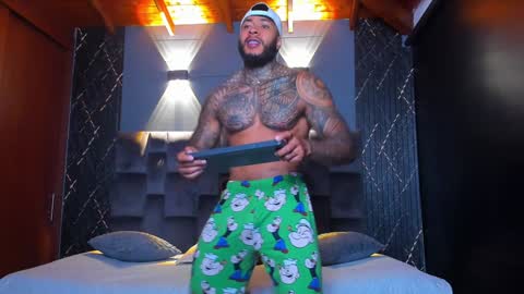 Nick online show from December 7, 12:42 am