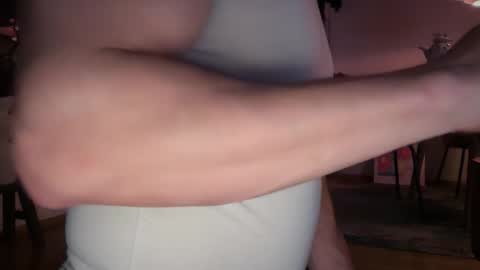 musclehair3 online show from April 19, 7:05 pm