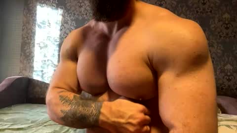 muscularjuggler online show from October 10, 2:38 am