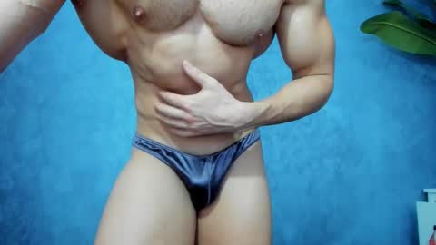 muscularmaster onlyfans online show from February 9, 11:42 pm