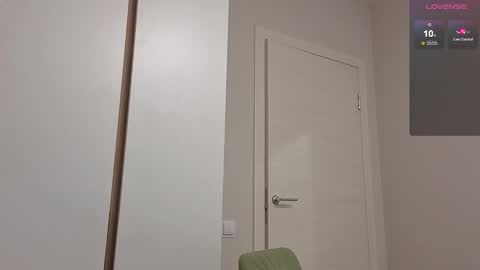 1x1 online show from September 16, 7:47 pm