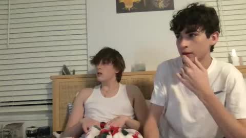 MylesMaxx online show from December 2, 4:26 am