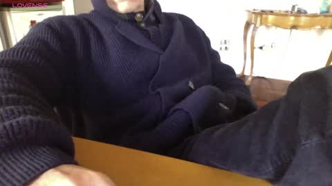 Bi sexy guy lovense hush is on private is open or password show tip if you like. online show from February 23, 7:28 am