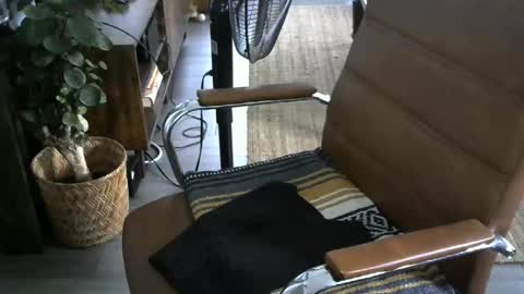 nareth338 online show from February 17, 7:35 pm