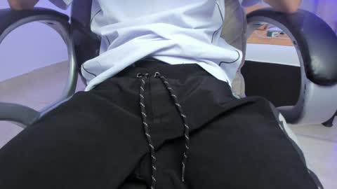 Nascary Fox online show from April 3, 1:52 pm