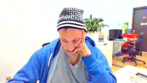 nassobout online show from February 22, 12:01 am