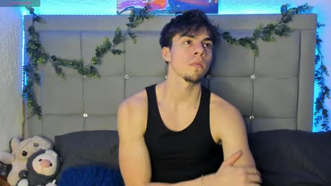 Nathaniel online show from April 9, 3:04 am