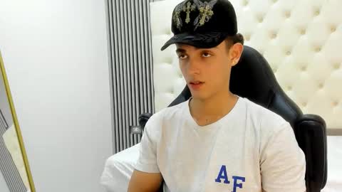 nathan_shimmer online show from March 16, 9:08 pm