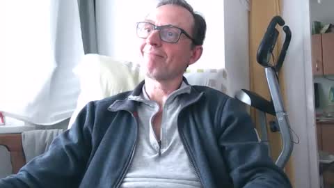 naturista25 online show from May 14, 3:32 pm