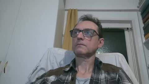 naturista25 online show from November 25, 3:47 pm