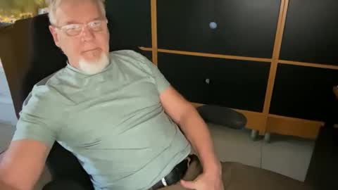 naughtydaddyla online show from November 1, 9:08 pm