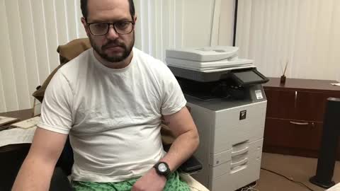 nayrb352 online show from December 18, 7:52 pm