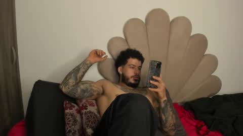 Nei turn green online show from January 16, 12:02 am