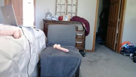 NEIGHBORGUY4U online show from June 5, 5:52 pm