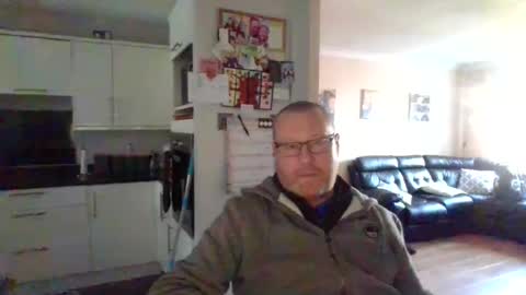 Snapshot of nesuk chatting on February 5, 11:44 am nesuk online show from February 5, 11:44 am