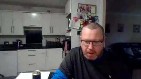 Snapshot of nesuk chatting on February 11, 9:53 am nesuk online show from February 11, 9:53 am