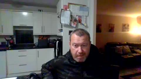 Snapshot of nesuk chatting on October 4, 11:53 pm nesuk online show from October 4, 11:53 pm