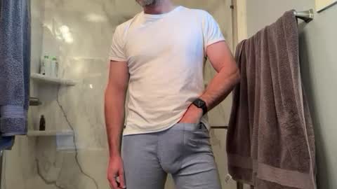 newguy_097 online show from February 15, 3:09 pm