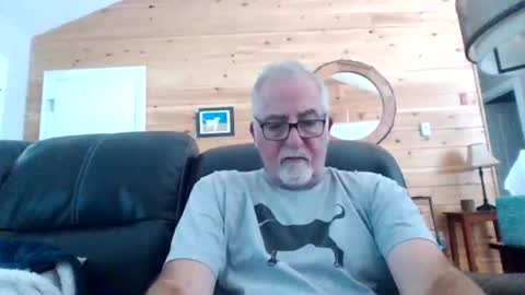 newhallboxer online show from September 19, 5:35 pm