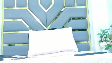 neytanmalcon online show from December 13, 10:49 pm