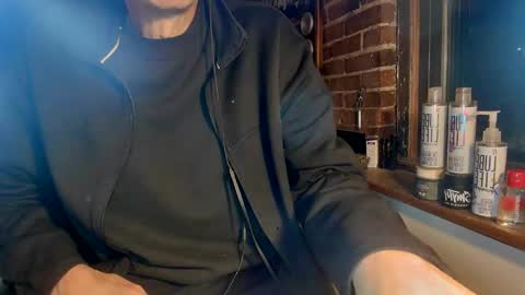 Snapshot of nfgwholoves2cum chatting on January 21, 10:30 pm NFG  Nice Friendly Guy  Dick online show from January 21, 10:30 pm